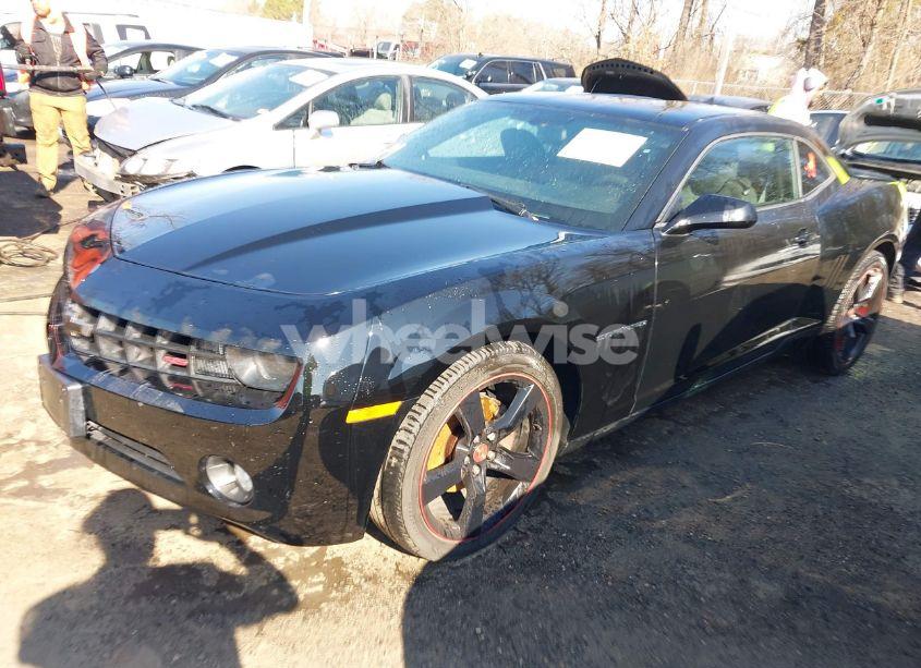 Photo 2 of 2011 Chevrolet Camaro 1LT (VIN 2G1FB1ED6B9119968)