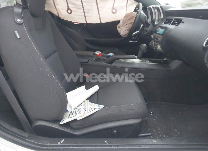 Photo 5 of 2011 Chevrolet Camaro 1LT (VIN 2G1FB1ED6B9141078)