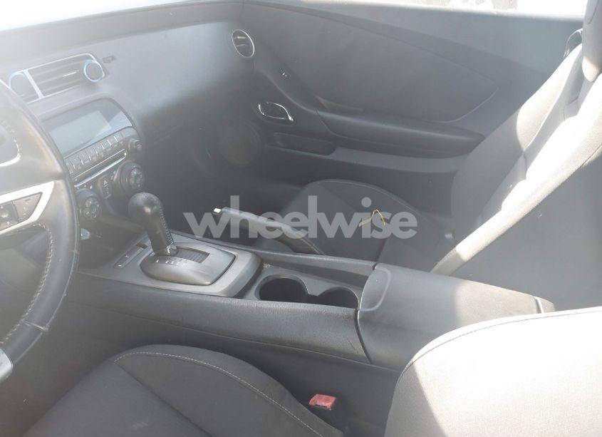 Photo 5 of 2011 Chevrolet Camaro 1LT (VIN 2G1FB1ED6B9166854)