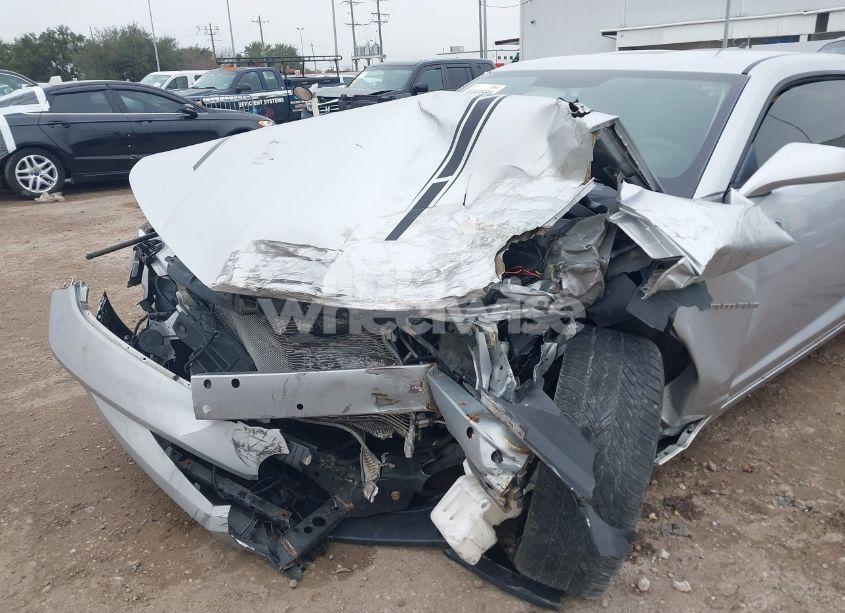 Photo 6 of 2011 Chevrolet Camaro 1LT (VIN 2G1FB1ED6B9188773)