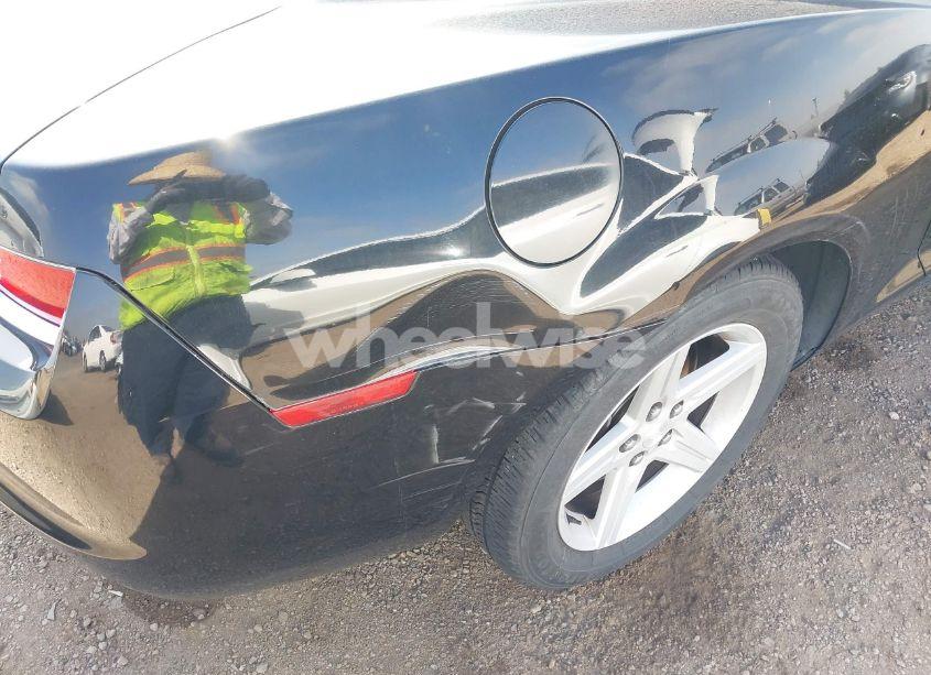 Photo 6 of 2011 Chevrolet Camaro 1LT (VIN 2G1FB1ED7B9145656)