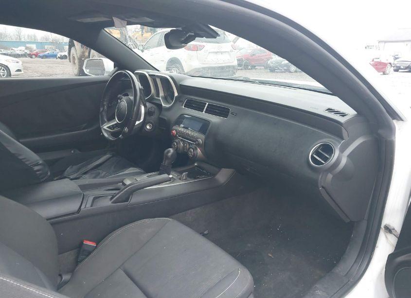 Photo 5 of 2011 Chevrolet Camaro 1LT (VIN 2G1FB1ED7B9172632)