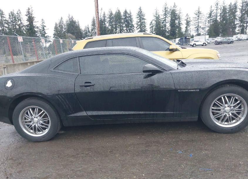 Photo 13 of 2011 Chevrolet Camaro 1LT (VIN 2G1FB1ED9B9126526)