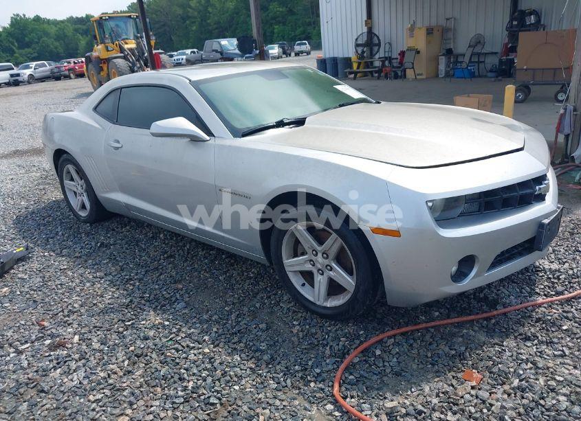 2011 Chevrolet Camaro 1LT (VIN 2G1FB1EDXB9103188) main photo