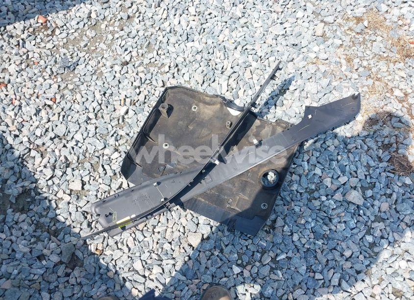 Photo 12 of 2011 Chevrolet Camaro 1LT (VIN 2G1FB1EDXB9103188)