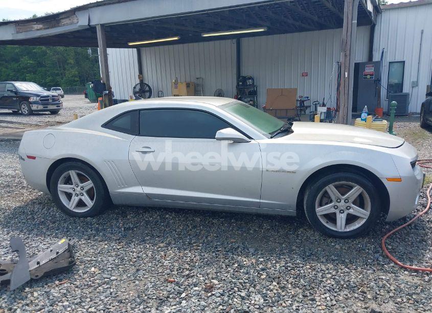 Photo 14 of 2011 Chevrolet Camaro 1LT (VIN 2G1FB1EDXB9103188)