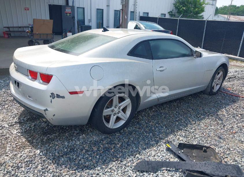 Photo 4 of 2011 Chevrolet Camaro 1LT (VIN 2G1FB1EDXB9103188)