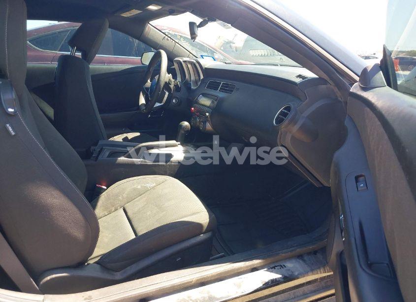 Photo 5 of 2011 Chevrolet Camaro 1LT (VIN 2G1FB1EDXB9161558)