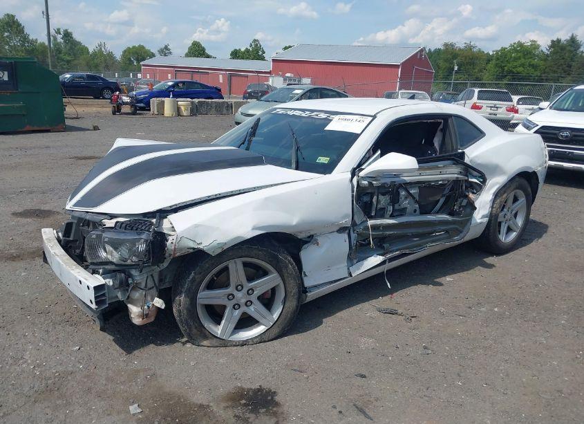 Photo 2 of 2011 Chevrolet Camaro 1LT (VIN 2G1FB1EDXB9171524)