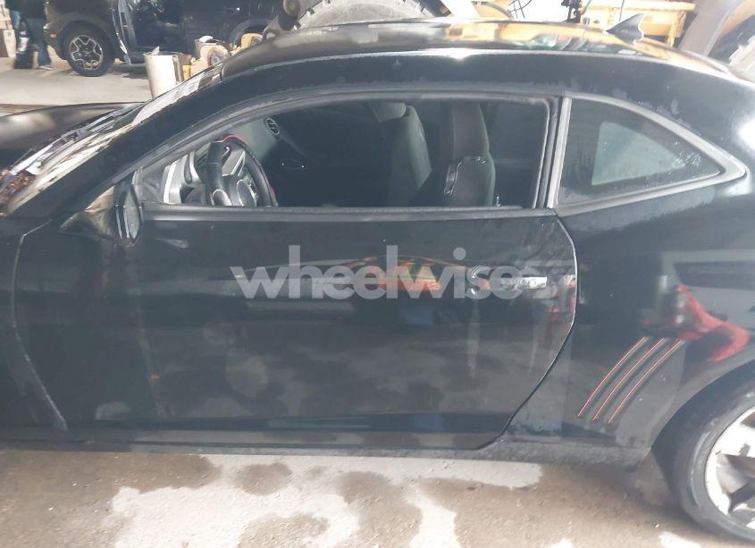 Photo 14 of 2011 Chevrolet Camaro 1LT (VIN 2G1FB1EDXB9180191)