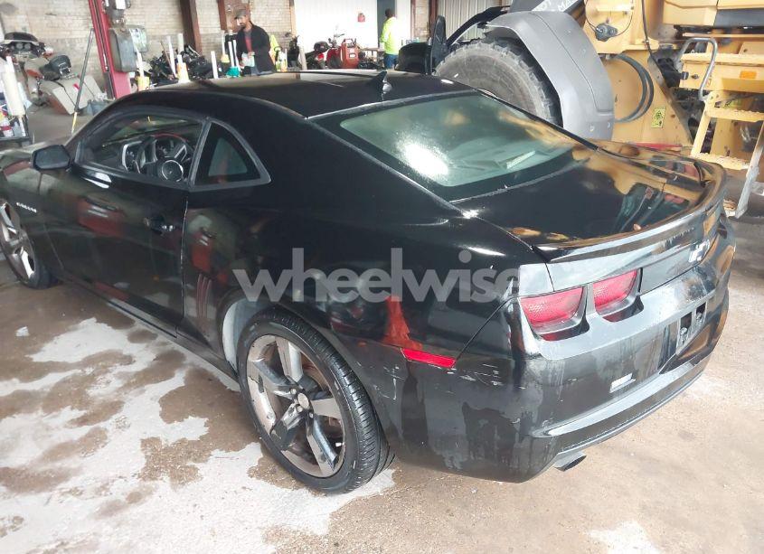 Photo 3 of 2011 Chevrolet Camaro 1LT (VIN 2G1FB1EDXB9180191)