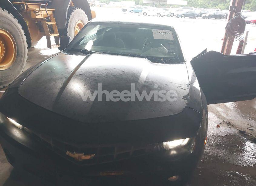 Photo 6 of 2011 Chevrolet Camaro 1LT (VIN 2G1FB1EDXB9180191)