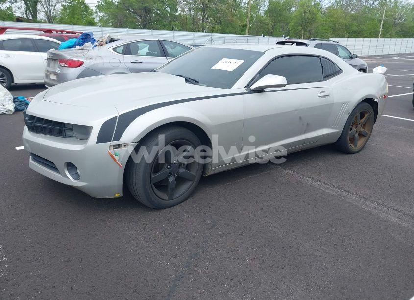 Photo 2 of 2010 Chevrolet Camaro 1LT (VIN 2G1FB1EV0A9106768)