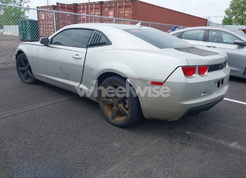Photo 3 of 2010 Chevrolet Camaro 1LT (VIN 2G1FB1EV0A9106768)