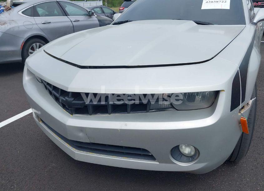Photo 6 of 2010 Chevrolet Camaro 1LT (VIN 2G1FB1EV0A9106768)