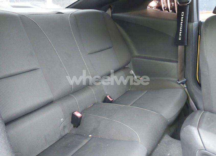 Photo 8 of 2010 Chevrolet Camaro 1LT (VIN 2G1FB1EV0A9106768)