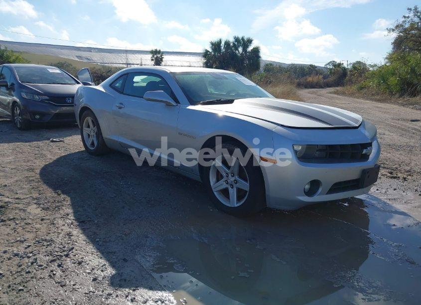 2010 Chevrolet Camaro 1LT (VIN 2G1FB1EV0A9130858) main photo