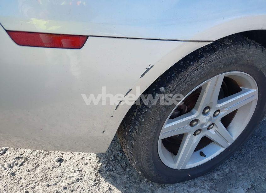 Photo 13 of 2010 Chevrolet Camaro 1LT (VIN 2G1FB1EV0A9130858)