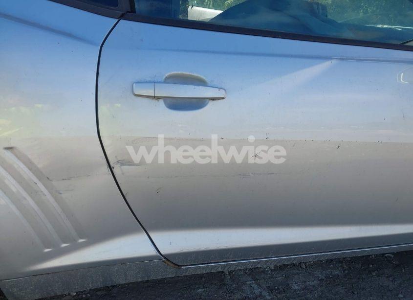 Photo 6 of 2010 Chevrolet Camaro 1LT (VIN 2G1FB1EV0A9130858)