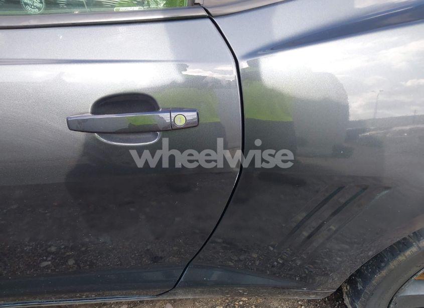 Photo 6 of 2010 Chevrolet Camaro 1LT (VIN 2G1FB1EV0A9196374)