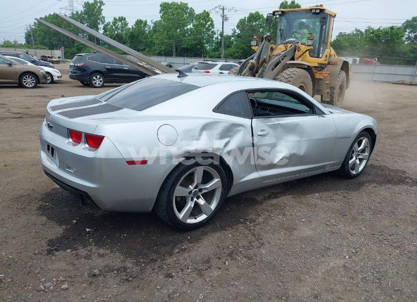 Photo 4 of 2010 Chevrolet Camaro 1LT (VIN 2G1FB1EV2A9191547)
