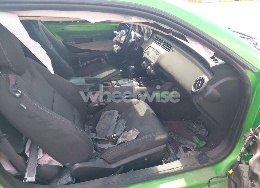 Photo 5 of 2010 Chevrolet Camaro 1LT (VIN 2G1FB1EV5A9208177)