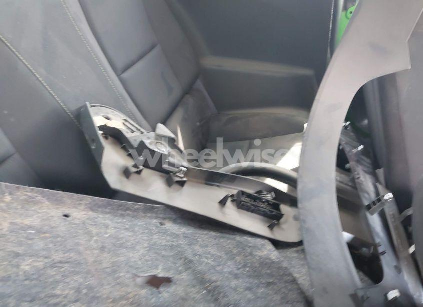 Photo 8 of 2010 Chevrolet Camaro 1LT (VIN 2G1FB1EV5A9208177)