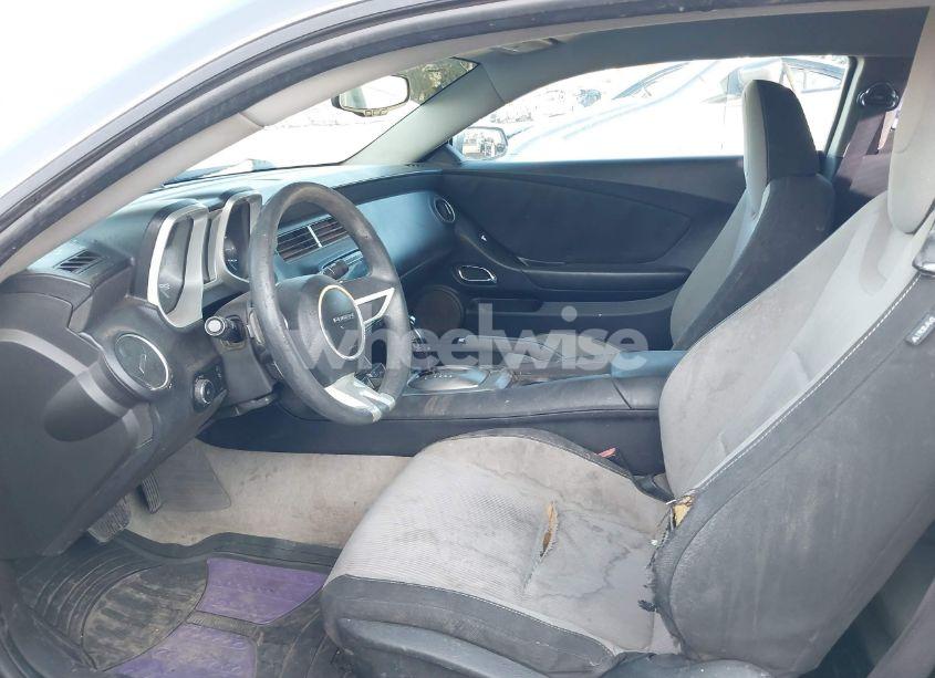 Photo 5 of 2010 Chevrolet Camaro 1LT (VIN 2G1FB1EV6A9131285)