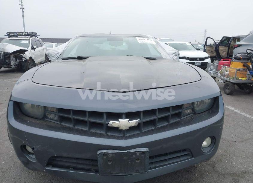 Photo 6 of 2010 Chevrolet Camaro 1LT (VIN 2G1FB1EV6A9217132)