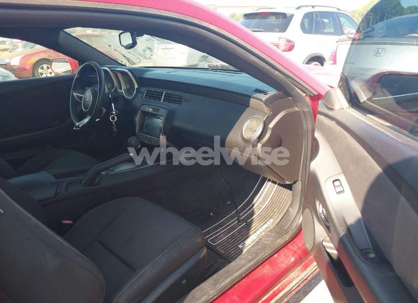 Photo 5 of 2010 Chevrolet Camaro 1LT (VIN 2G1FB1EV7A9121784)