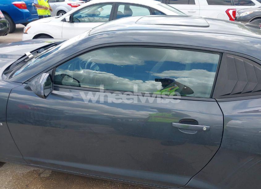 Photo 13 of 2010 Chevrolet Camaro 1LT (VIN 2G1FB1EV7A9228317)