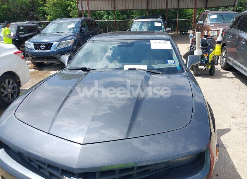 Photo 6 of 2010 Chevrolet Camaro 1LT (VIN 2G1FB1EV7A9228317)