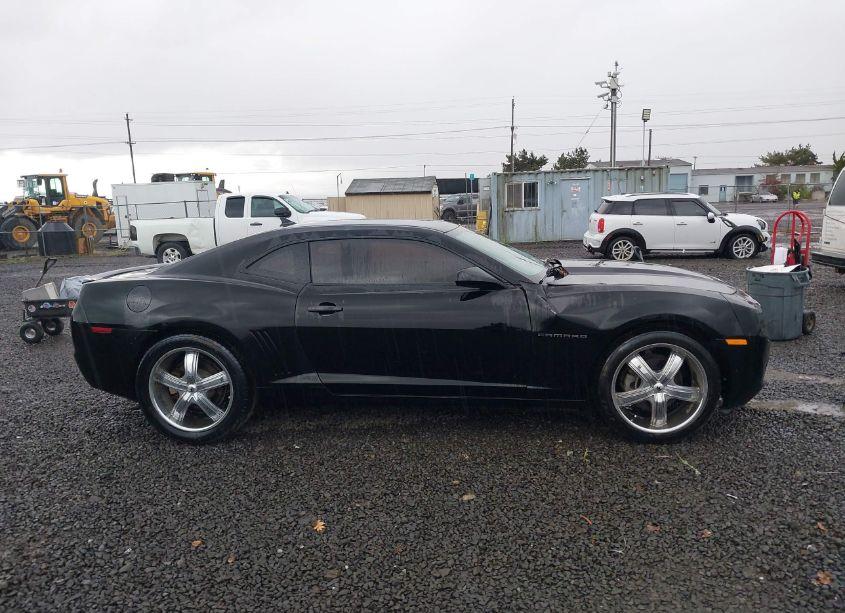 Photo 13 of 2010 Chevrolet Camaro 1LT (VIN 2G1FB1EV9A9217724)