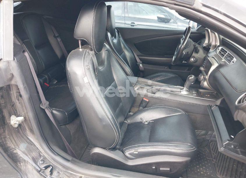 Photo 5 of 2014 Chevrolet Camaro 1LT (VIN 2G1FB3D31E9265526)