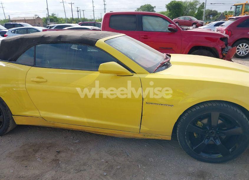 Photo 13 of 2014 Chevrolet Camaro 1LT (VIN 2G1FB3D36E9312209)