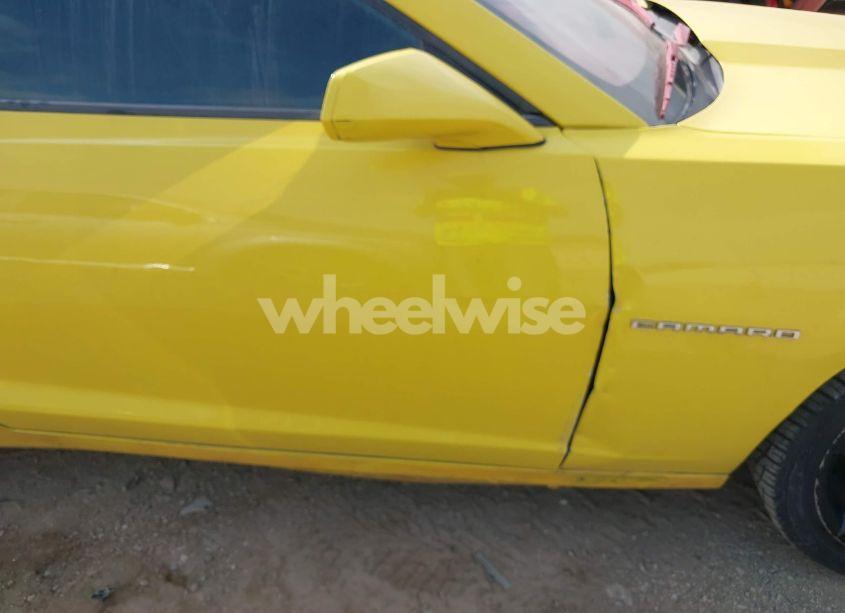 Photo 6 of 2014 Chevrolet Camaro 1LT (VIN 2G1FB3D36E9312209)