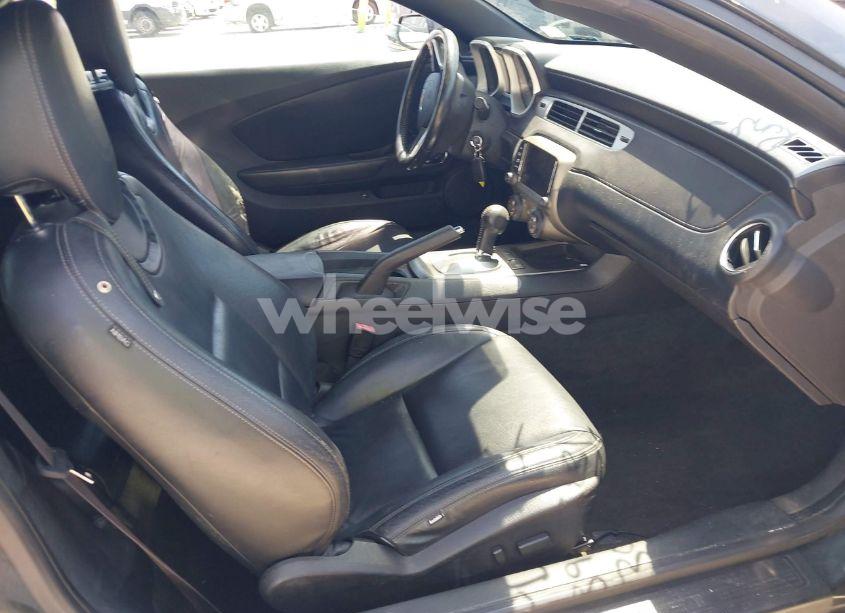 Photo 5 of 2014 Chevrolet Camaro 1LT (VIN 2G1FB3D38E9140118)