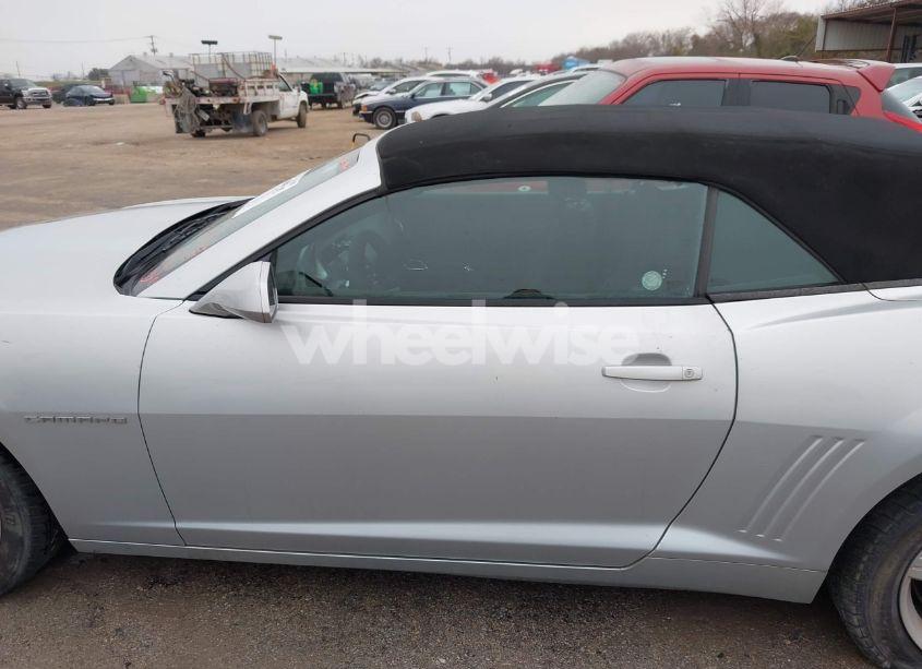 Photo 13 of 2011 Chevrolet Camaro 1LT (VIN 2G1FB3DD1B9186510)