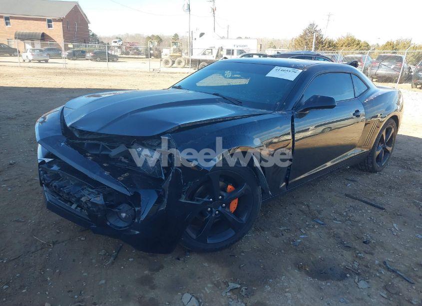 Photo 2 of 2013 Chevrolet Camaro 2LT (VIN 2G1FC1E30D9145795)