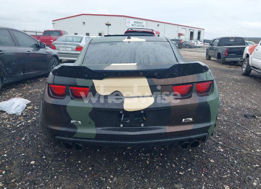 Photo 16 of 2013 Chevrolet Camaro 2LT (VIN 2G1FC1E30D9230748)