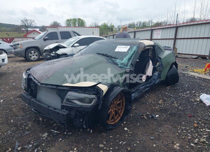 Photo 2 of 2013 Chevrolet Camaro 2LT (VIN 2G1FC1E30D9230748)