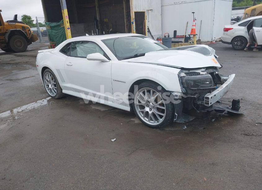 2014 Chevrolet Camaro 2LT (VIN 2G1FC1E31E9297635) main photo