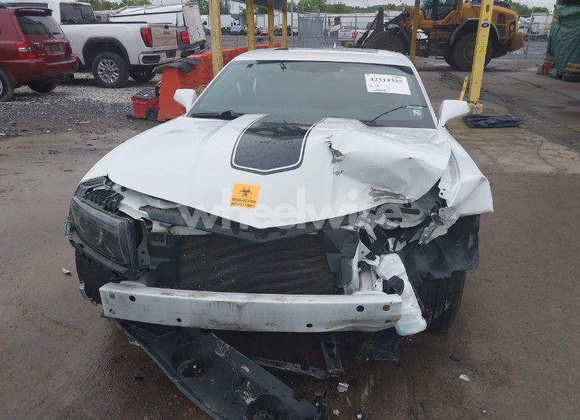 Photo 6 of 2014 Chevrolet Camaro 2LT (VIN 2G1FC1E31E9297635)