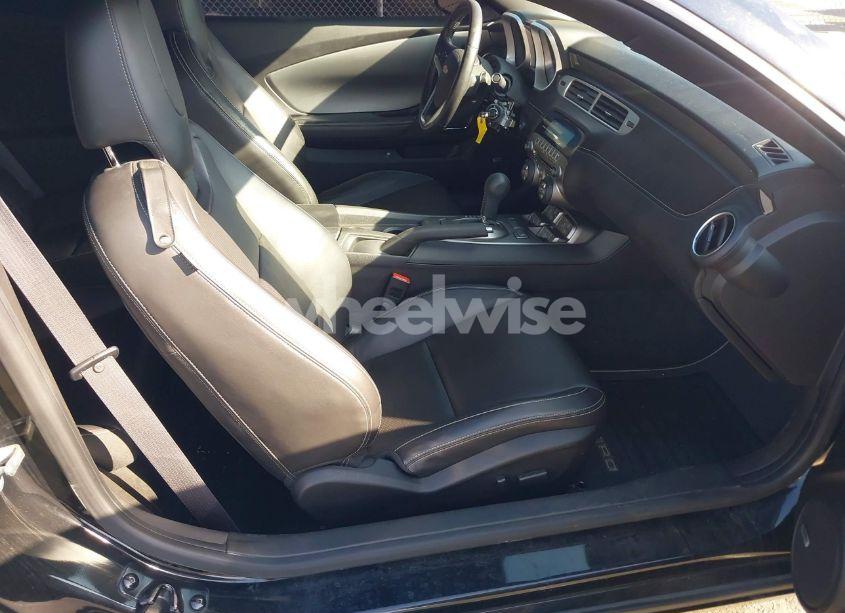 Photo 5 of 2012 Chevrolet Camaro 2LT (VIN 2G1FC1E32C9121299)