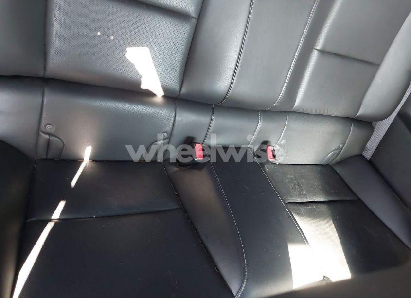 Photo 8 of 2012 Chevrolet Camaro 2LT (VIN 2G1FC1E32C9121299)