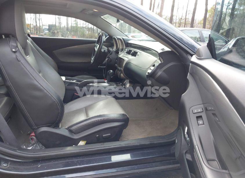 Photo 5 of 2014 Chevrolet Camaro 2LT (VIN 2G1FC1E32E9240473)