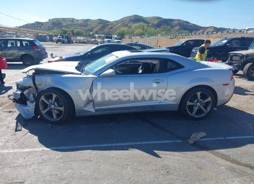 Photo 13 of 2014 Chevrolet Camaro 2LT (VIN 2G1FC1E32E9321893)