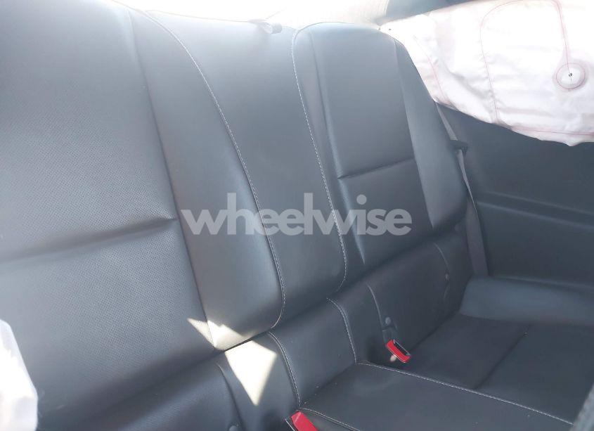 Photo 8 of 2014 Chevrolet Camaro 2LT (VIN 2G1FC1E32E9321893)