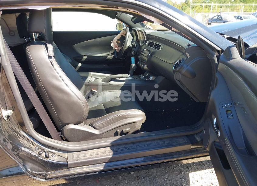 Photo 5 of 2012 Chevrolet Camaro 2LT (VIN 2G1FC1E33C9124812)