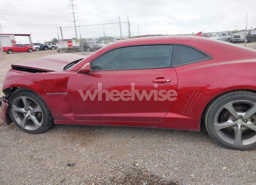Photo 15 of 2014 Chevrolet Camaro 2LT (VIN 2G1FC1E33E9303693)